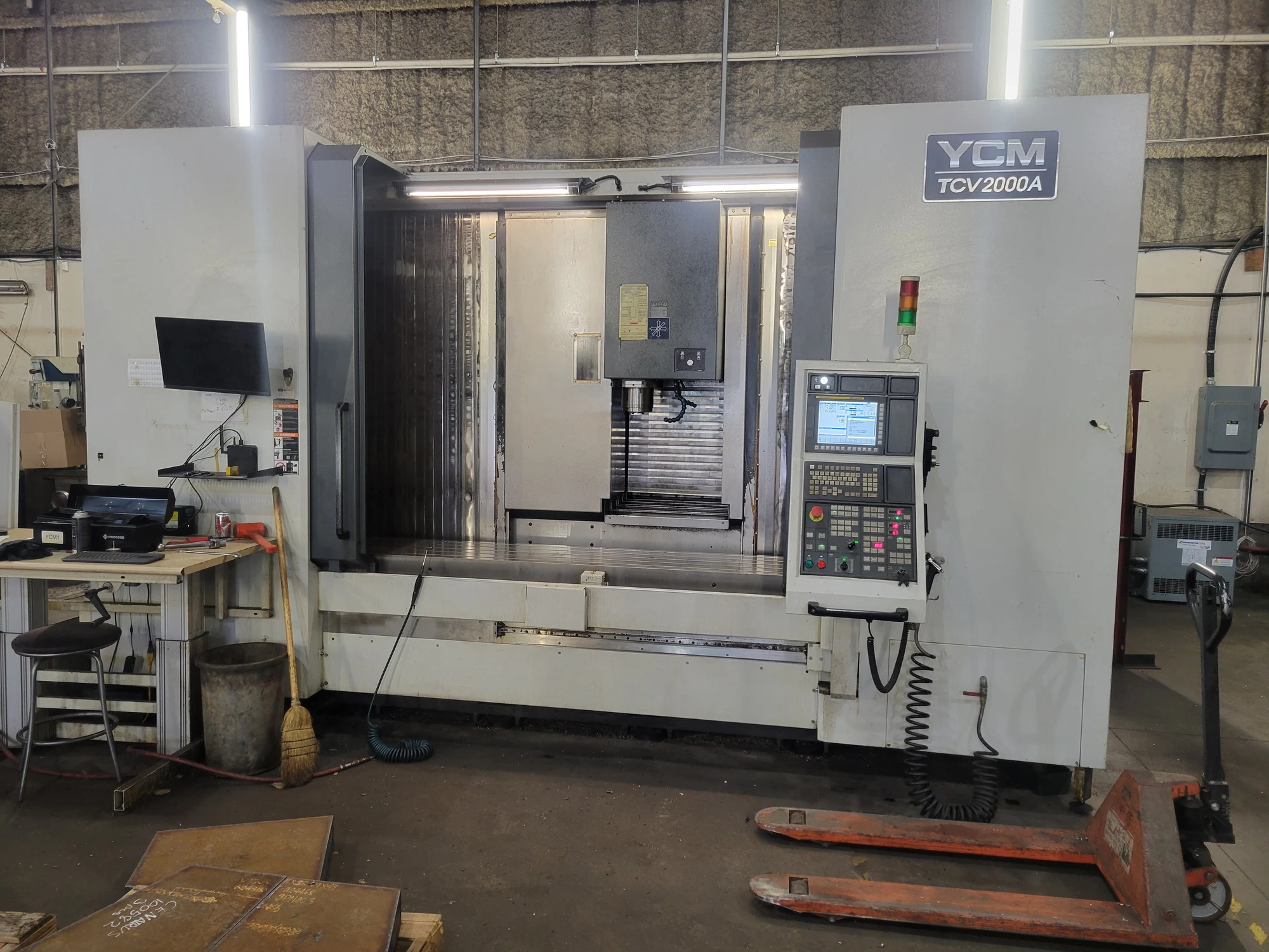 USED 2013 YCM TCV 2000A