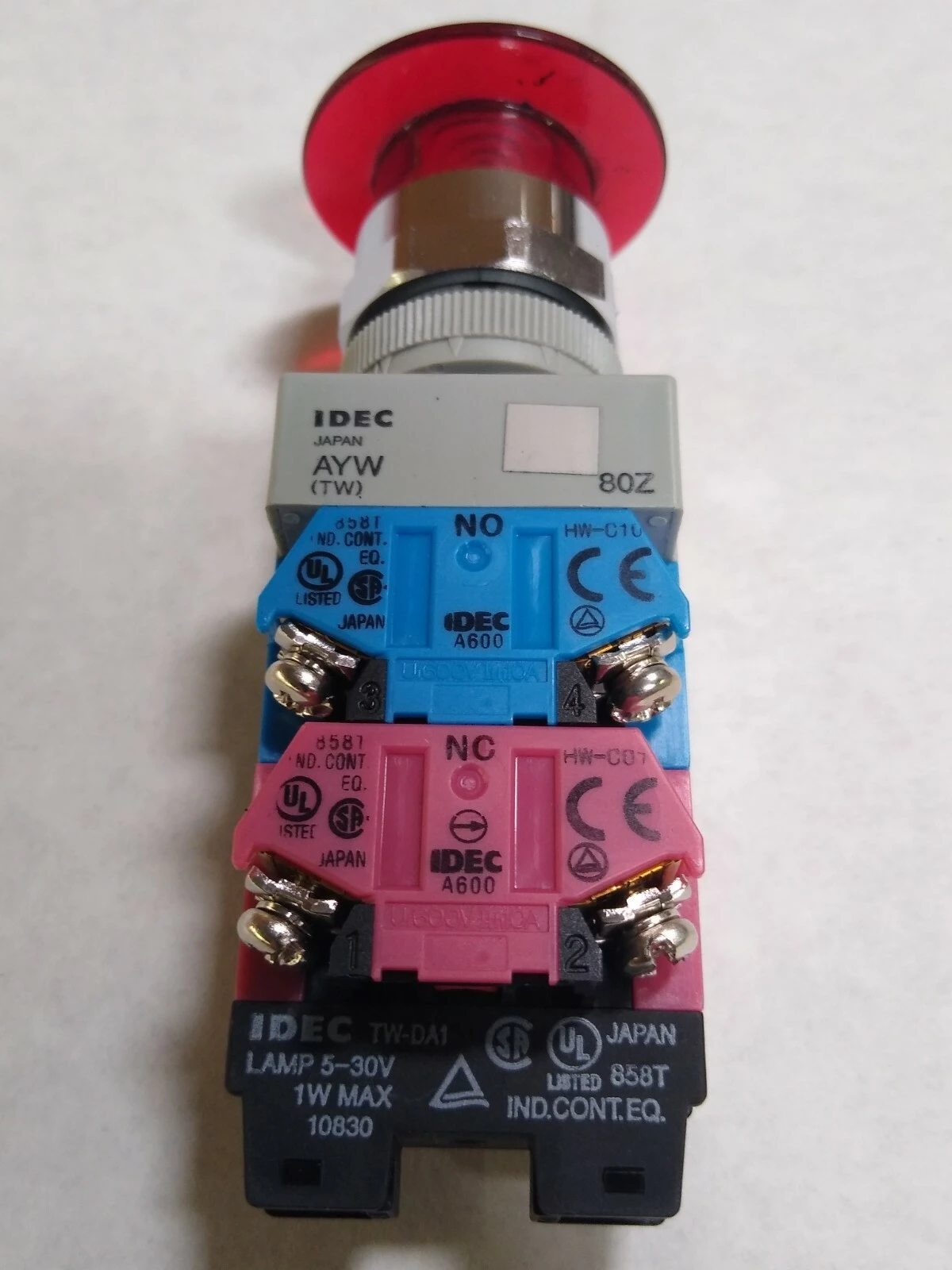 USED IDEC AYLW49922D-R-24V