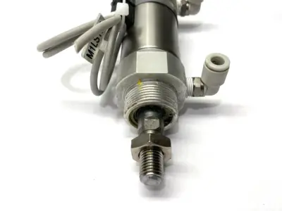 USED SMC CM2E32-DCG3181G-25