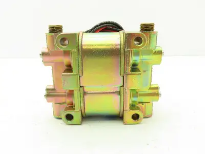 V9LCUFX1 Solenoid Valve Brass Multi Port 120V Coil 50 PSI 1/4" NPT