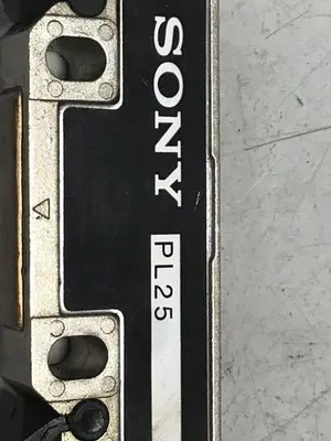 USED SONY PL25