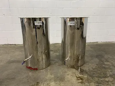 SS 30 Gallon Holding Tanks