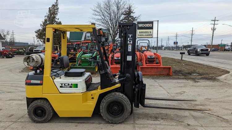 Used TCM FHG25NT Internal Combustion Forklifts: Pneumatic Tire | Rosseel's Equipment Inc #720742