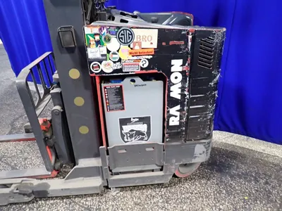 USED RAYMOND EZ R40TT