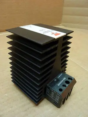 NEW CARLO GAVAZZI RN1A23A50