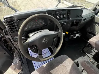 Used 2023 INTERNATIONAL MV607 Box trucks Florida US | Truck and Van Outlet #1509128