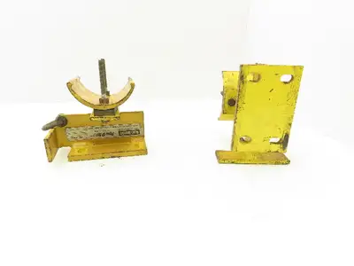 Aero-Motive Pow-R-Belt 0674020 Festoon Flat Cable Carrier I-Beam Hanger Lot of 2