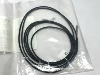 NEW BALLUFF BES 516-3044-G-E4-C-PU-02, BES00M3