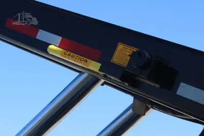 New | in-Stock 2025 MACK MD6 Hooklifts & Roll-Offs Texas US | Roll Off Truck World #1491908