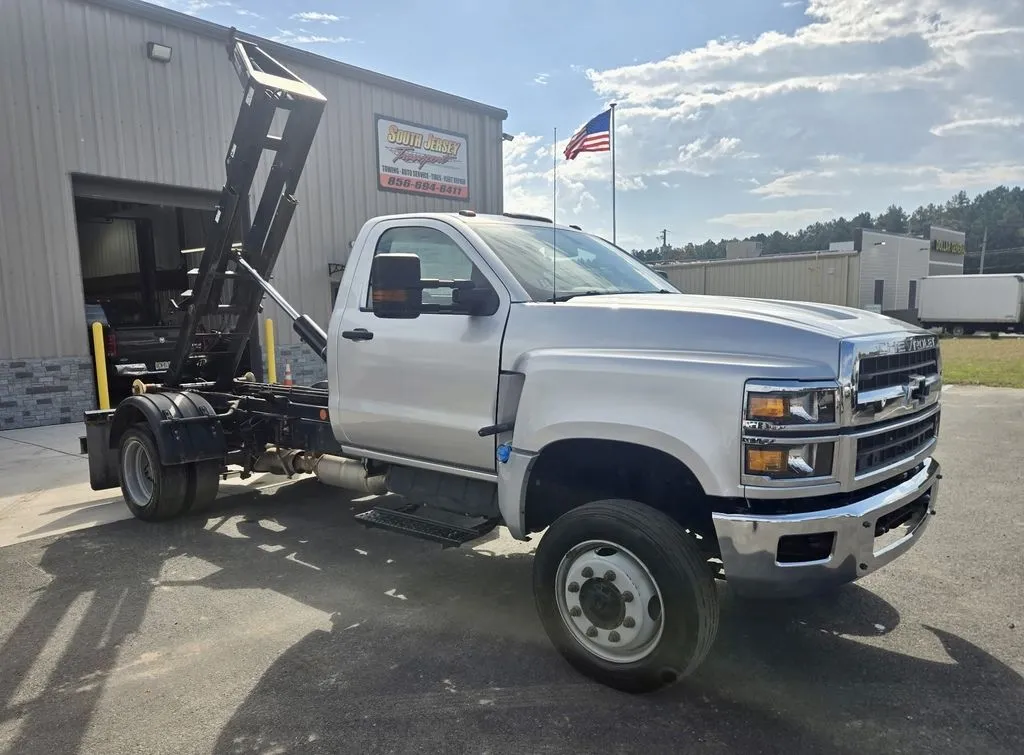 Used 2023 CHEVROLET SILVERADO 6500HD STELLAR HOOKLIFT Hooklifts & Roll-Offs Minnesota US | Carco Truck & Equipment #1546730