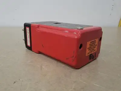 USED RED LION PRS11021