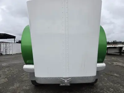 USED 2023 PETERBILT 389