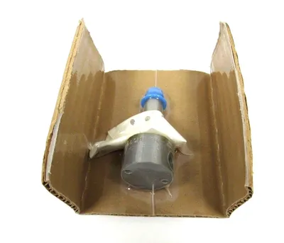 NEW GRAINGER 4A688 SOLENOID VALVE 044156333