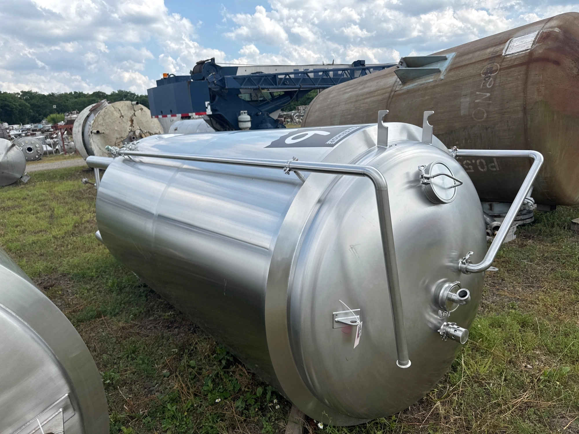 900 Gallon Stainless Steel Fermenter Tank