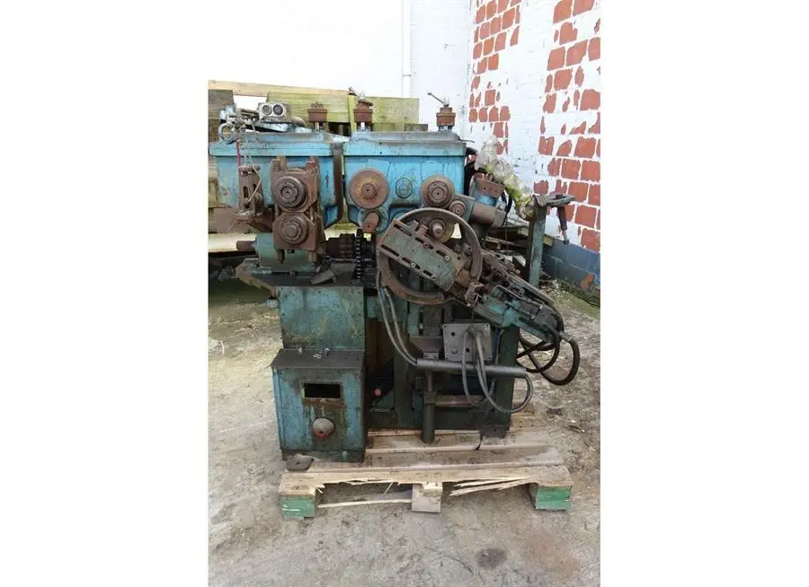 USED DREISTERN FOR MAKING BICYCLE WHEELS