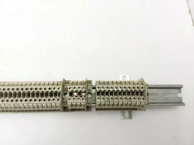 Weidmuller WK4/U DIN Rail Mount 128 Terminal Blocks