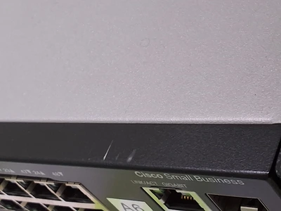 CISCO SG 200-50 50-PORT GIGABIT SMART SWITCH - LIKE NEW