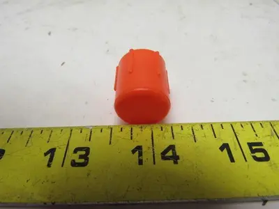 Niagara Plastics TC-63 Threaded Plastic Caps 5/8-18 Lot of 3992