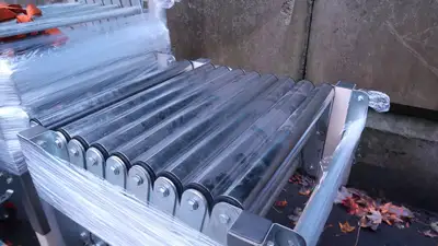 4.5 ft. Extendable & Flexible Conveyor Roller Table