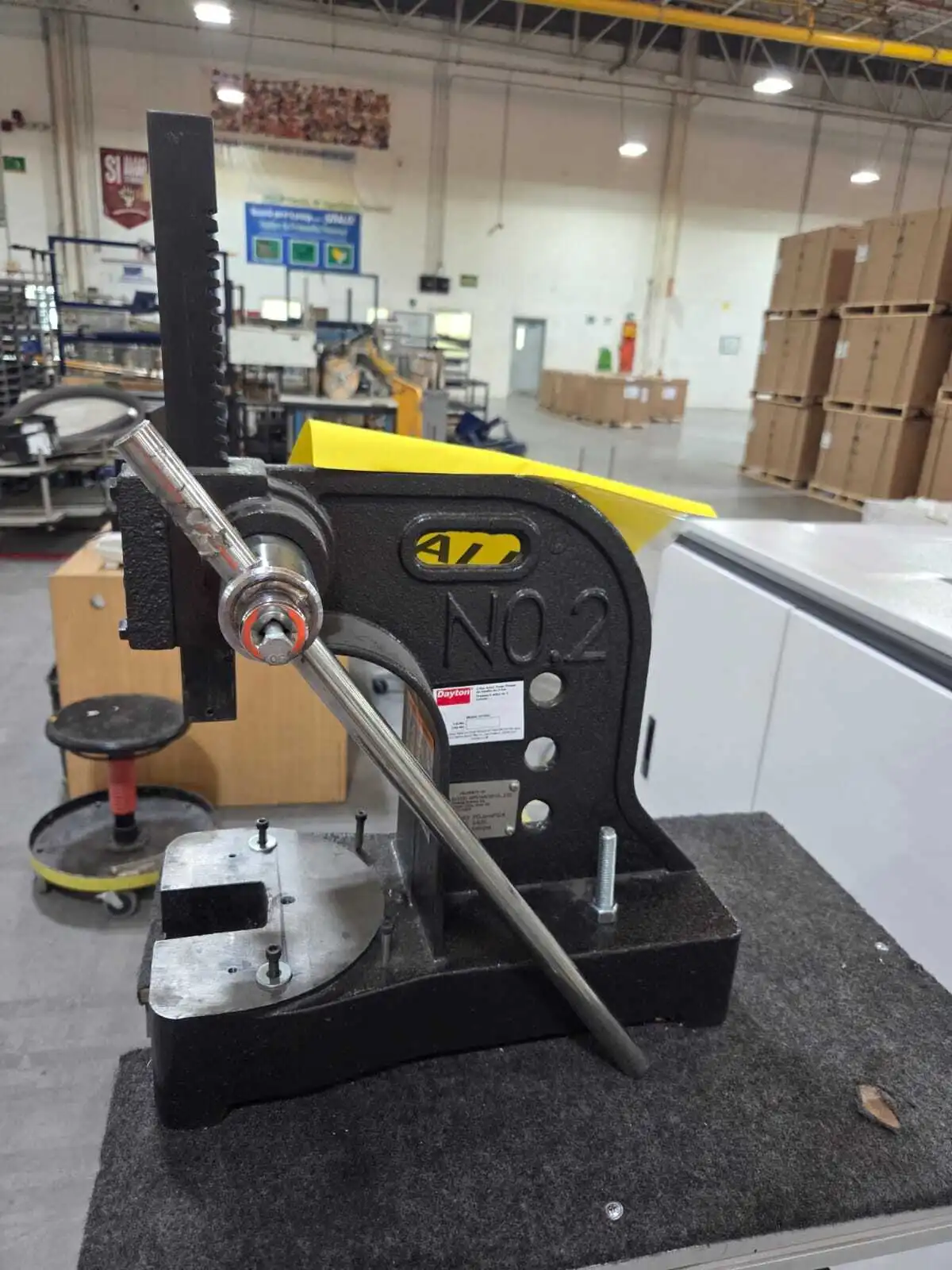 USED DAYTON 4Z329J