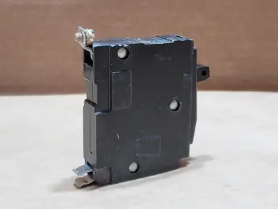 USED SQUARE D DP-4075