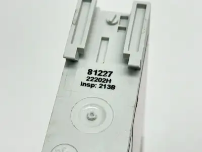 UM-FA-9A,81227 | Banner UM-FA-9A UM Series Universal Input Safety Relay 81227 - For parts or not working