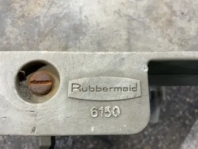 Used RUBBERMAID _UNKNOWN_ Miscellaneous MRO Ohio US | HGR 24 #1517012