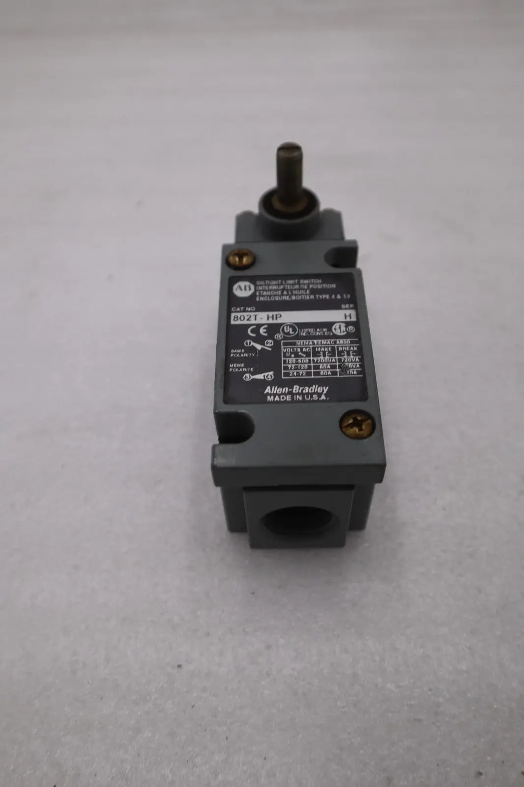 Allen Bradley Switch 802T-HP NEW UNIT STOCK K-4028CC