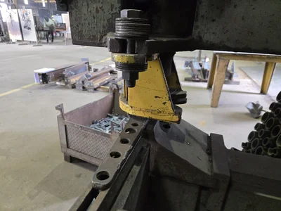 Hill Acme Kling No. 4 Metal Worker Punch/Shear/Notch Machine