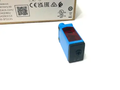 NEW SICK MINIATURE PHOTOELECTRIC SENSOR 10-30VDC