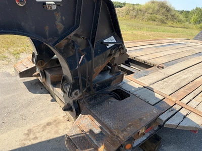 Used 2011 PITTS 50 TON DROP DECK TRI-AXLE Lowboy Trailers Michigan US | Miedema Asset Management Group #1338402