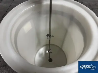 N/A (3) 200L Portable Plastic Mix Tanks with Mixer