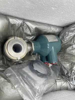 NEW YOKOGAWA axf025c-nnat1l-aa11-2nb Magnetic Flow Meter Stock 3399