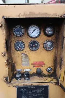 USED DRESSER 185