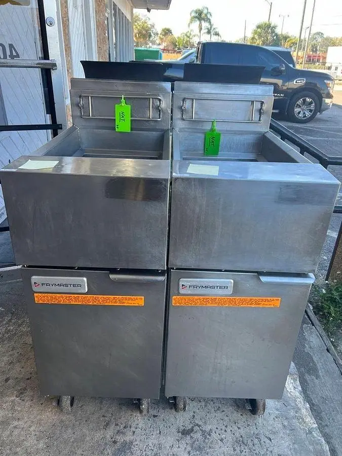 Used: Frymaster GF14 Gas Fryer – (1) 40 lb Vat, Floor ModelUsed: Frymaster GF14 Gas Fryer – (1) 40 lb Vat, Floor Model