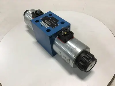 USED REXROTH 4WE10J32CG24N9Z4