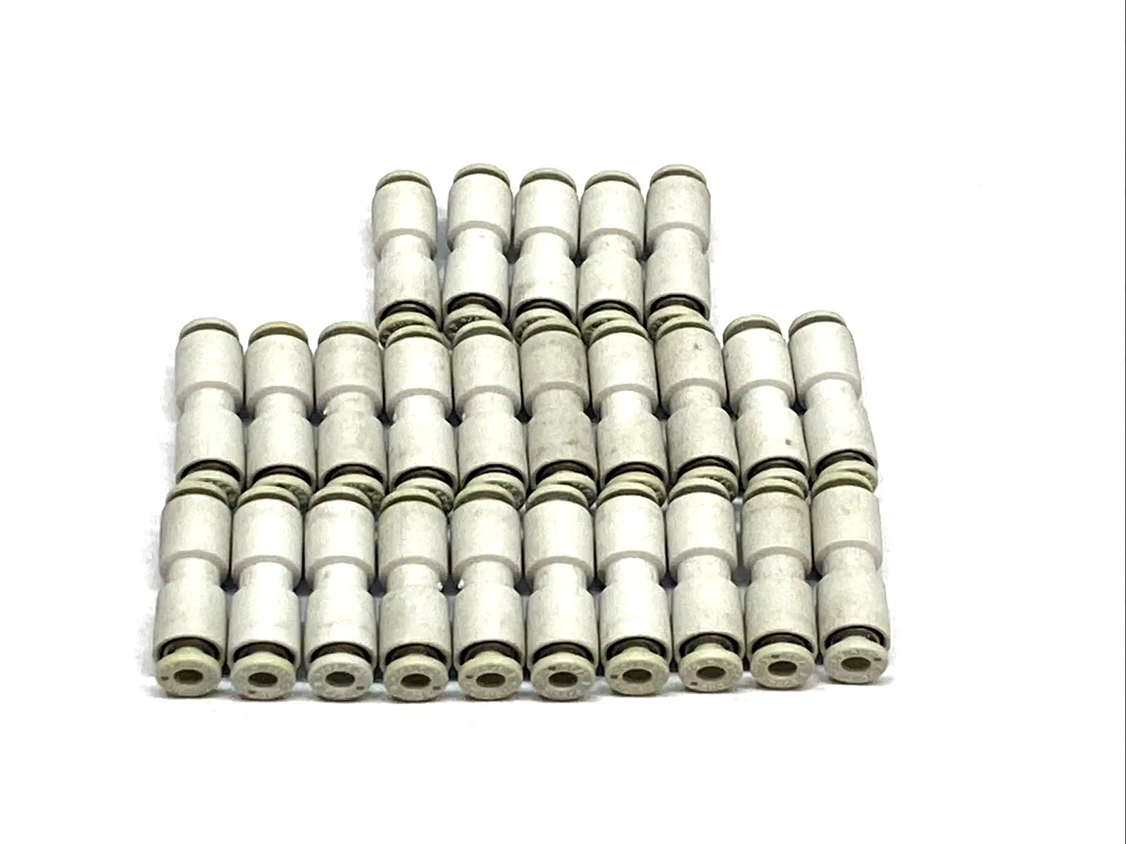 KQ2H03-00A | SMC  Straight Union Fitting 5/32 In Push-In Tube LOT OF 25 - Used