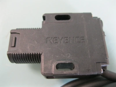 USED KEYENCE PZ-G61B