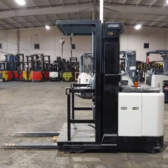 Used 2016 CROWN SP3510-30 Order Pickers | Russell Equipment #723985