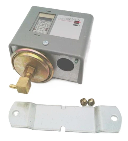 Johnson Controls P67AA-1 [New]