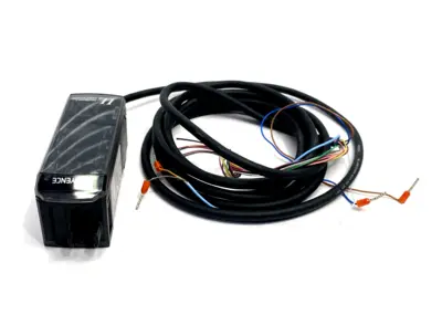 IL-1000 | Keyence  IL Series Laser Sensor Amplifier 10–30VDC - Used
