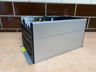 Danfoss VLT6006 HVAC Drive GT4CN1STR3DLF00A00C0 3.7kW/5Hp 380/460VAC Garantie