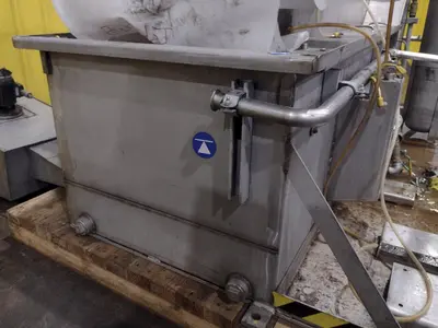 CRYSTAL FILTRATION CONTINUOUS FILTER COOLANT SYSTEM, WITH DRAG-OUT CONVEYOR : YOBRO #25069