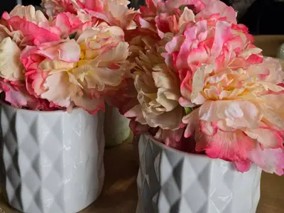 Lot of (4) Silk Faux Flower Arrangement in White Ceramic Vase (pink/white)