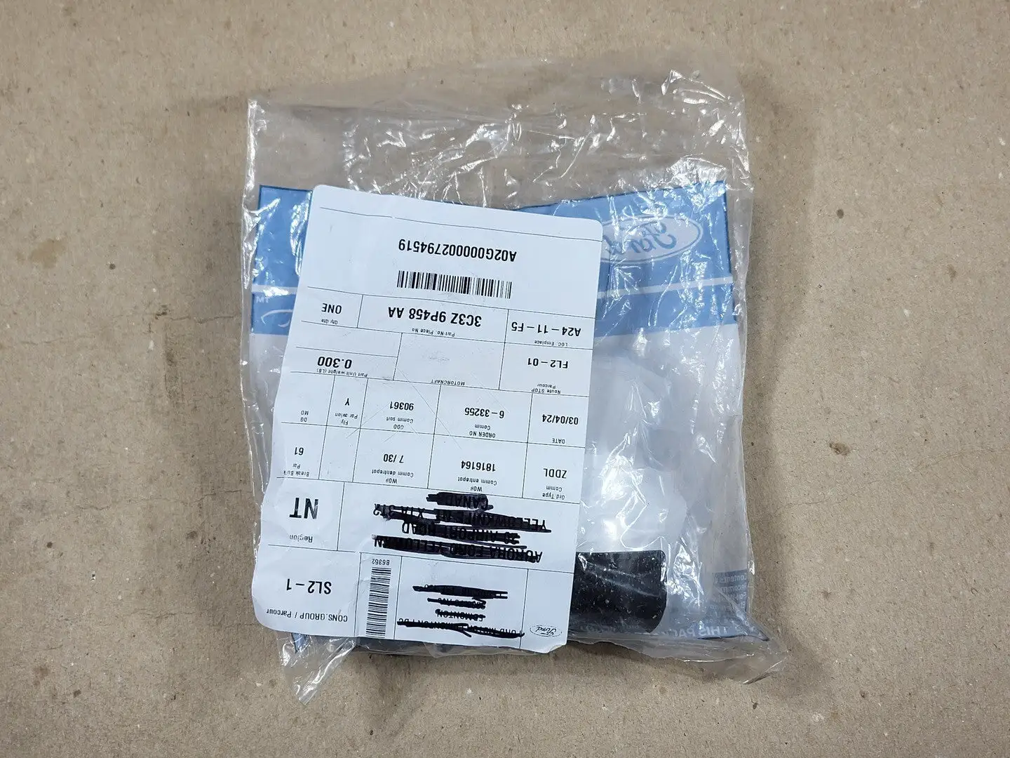 NEW FORD 3C3Z-9P458-AA
