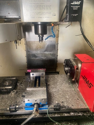 1999 HAAS VF-2 Vertical Machining Centers | PM Machines (2)
