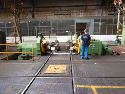 USED HEGENSCHEIDT MFD DRH II 110K TRAIN WHEEL LATHE