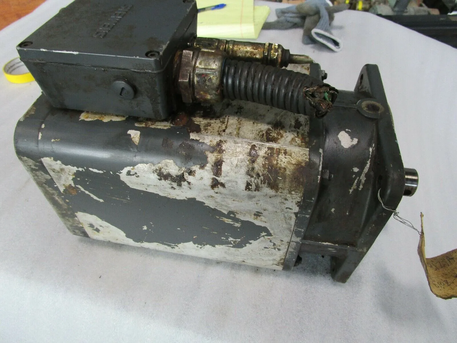 USED Siemens 1FT5102-0AC012-Z