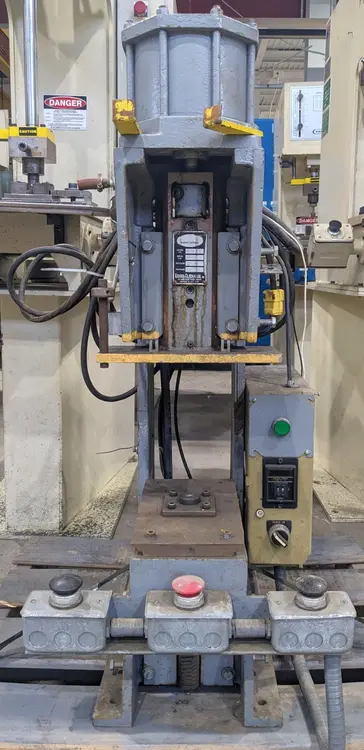 Used KENSOL-OLENMARK KENSOL-OLENMARK K 25 T PRESS Air Presses | Alma Machinery #899367