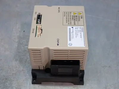 NEW YASKAWA ELECTRIC SGDRSDA710A01B